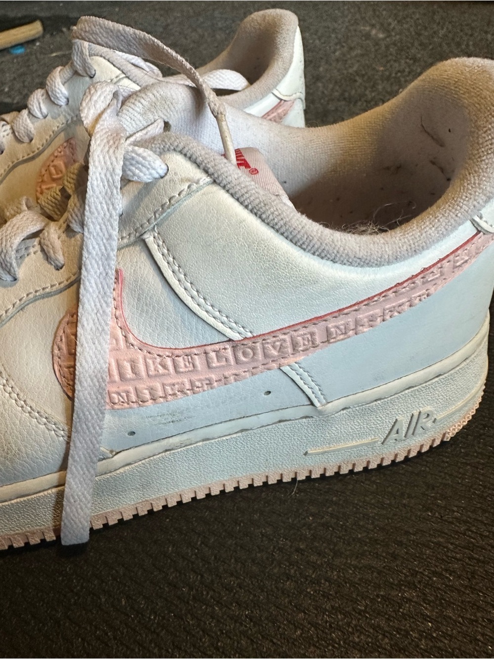 Nike Women’s White and Light Pink Air Force 1 Sneakers - Picture 4 of 9